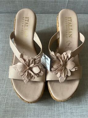 Italian Shoemakers Blush Flower-Accent Wedge Sandals, women’s size 7, NWT